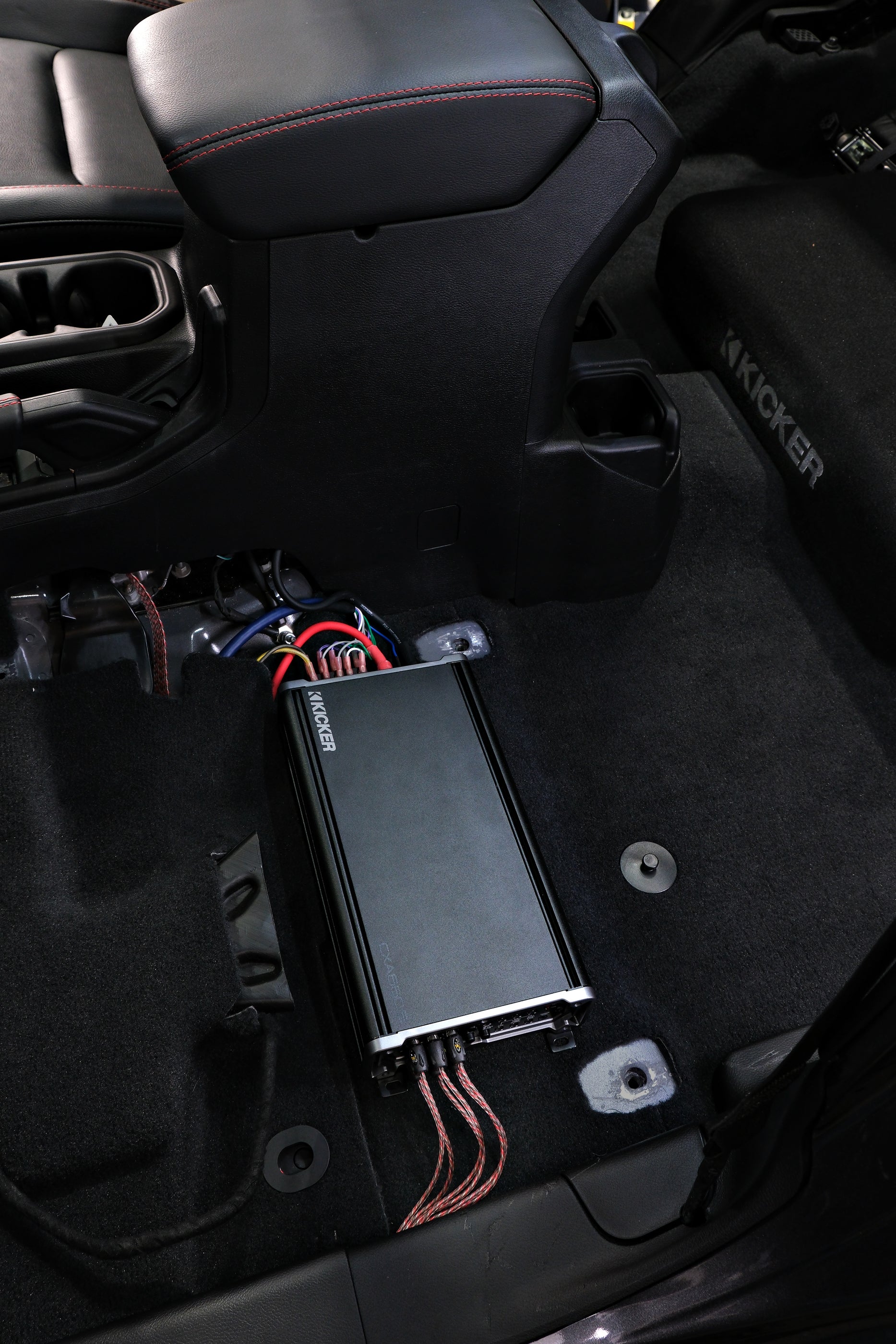 Kicker Complete 4-Channel Amp Kit Bundle | '18- '23 JL Wrangler/ '20-