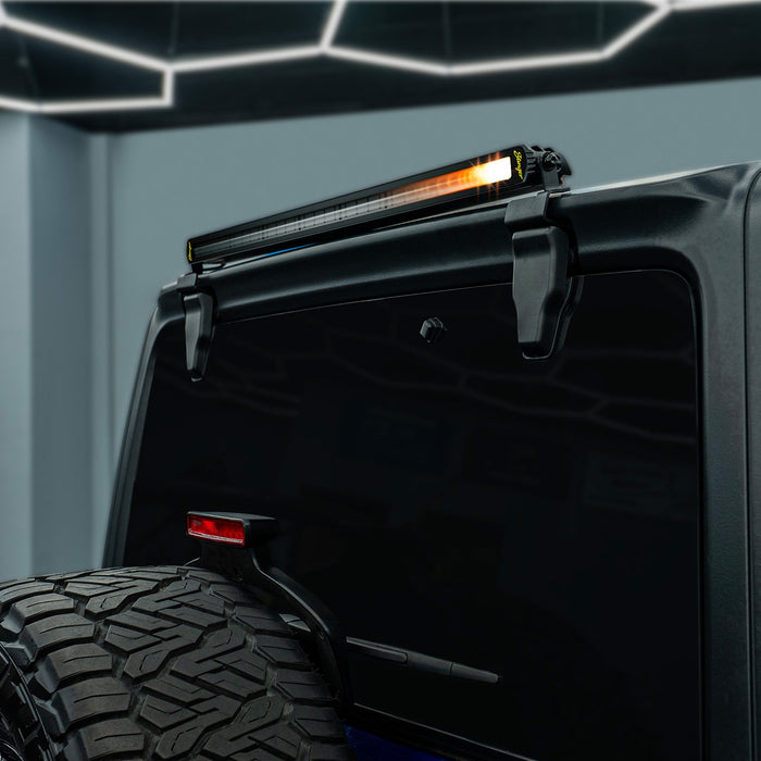 Stinger HEXCORE 32" Chase LED Light Bar with Signal Lights - 2018-Current Jeep Wrangler JL/ JLU (hardtop only)