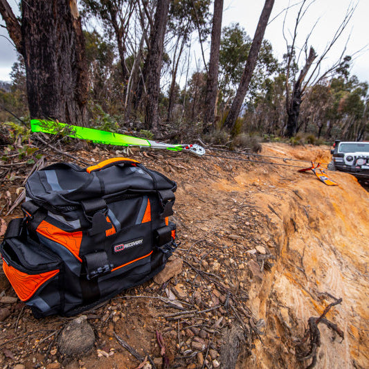 ARB Premium Recovery Kit S2 with Heavy-Duty PVC Bag and 17,600 lbs Snatch Strap